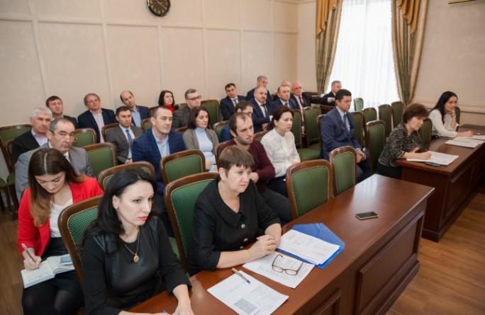 Председатель Правительства КЧР провел заседание Комиссии по мобилизации доходов в бюджет Карачаево-Черкесии 