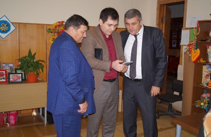Вручение мобильных планшетов
